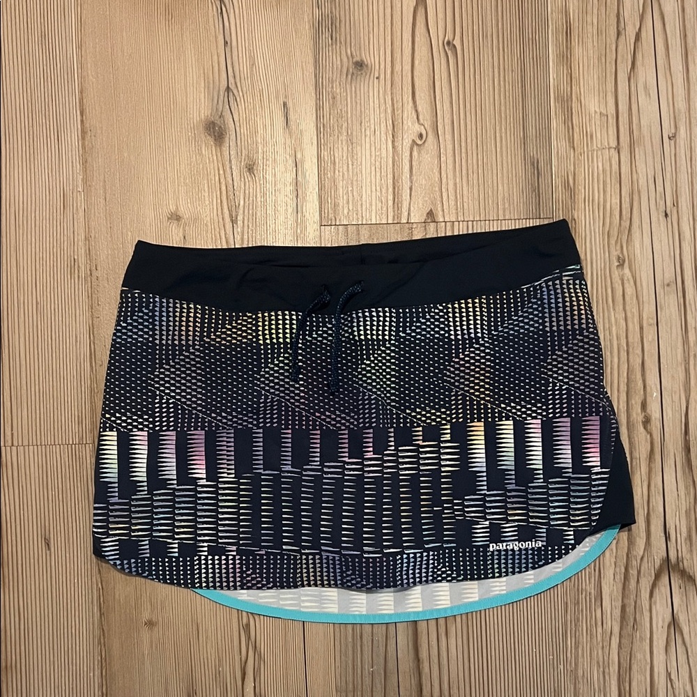 Patagonia Black and Multicolor Mini Skirt
